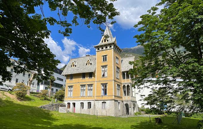 Jebsahuset - korleis ta vare på kulturell arv frå industristaden Dale - Kulturarvfestivalen i Indre Vestland